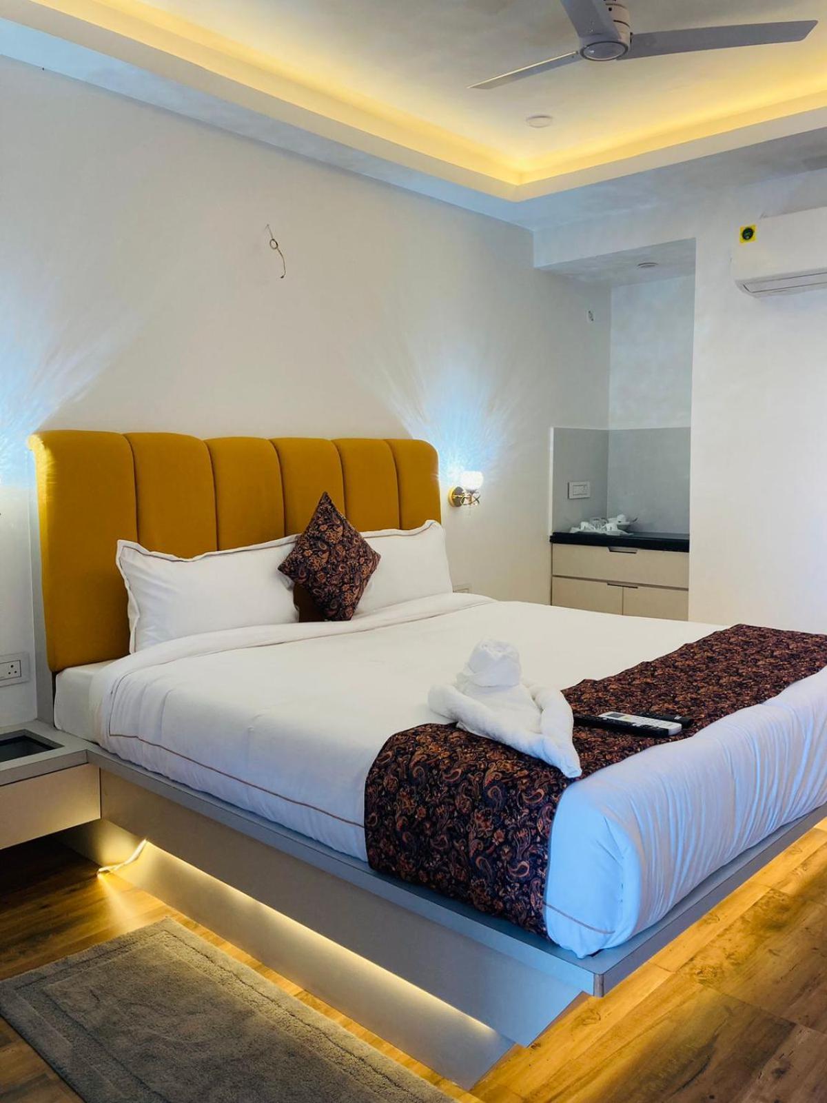 The Lavish Stay Varanasi Eksteriør bilde