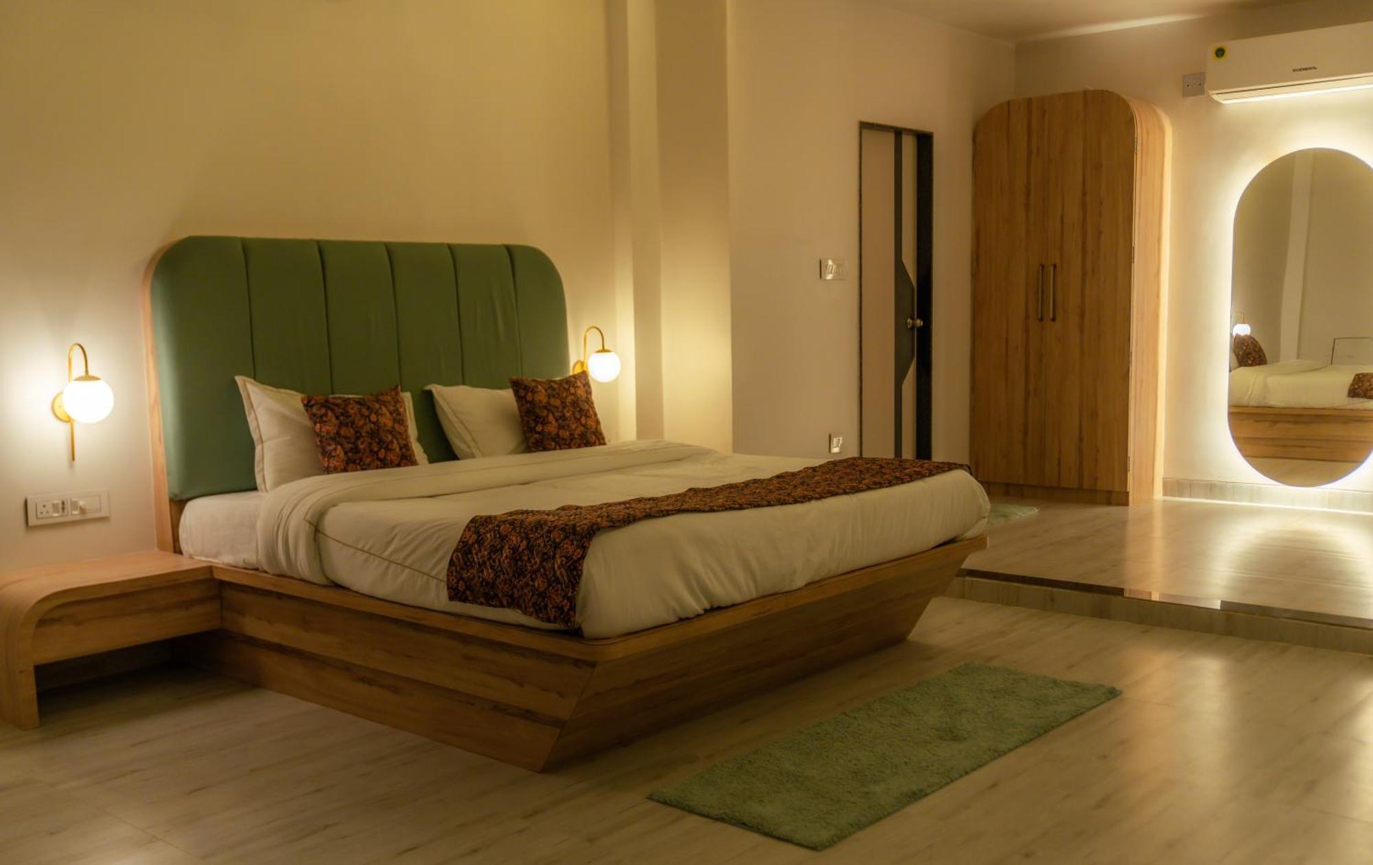 The Lavish Stay Varanasi Eksteriør bilde