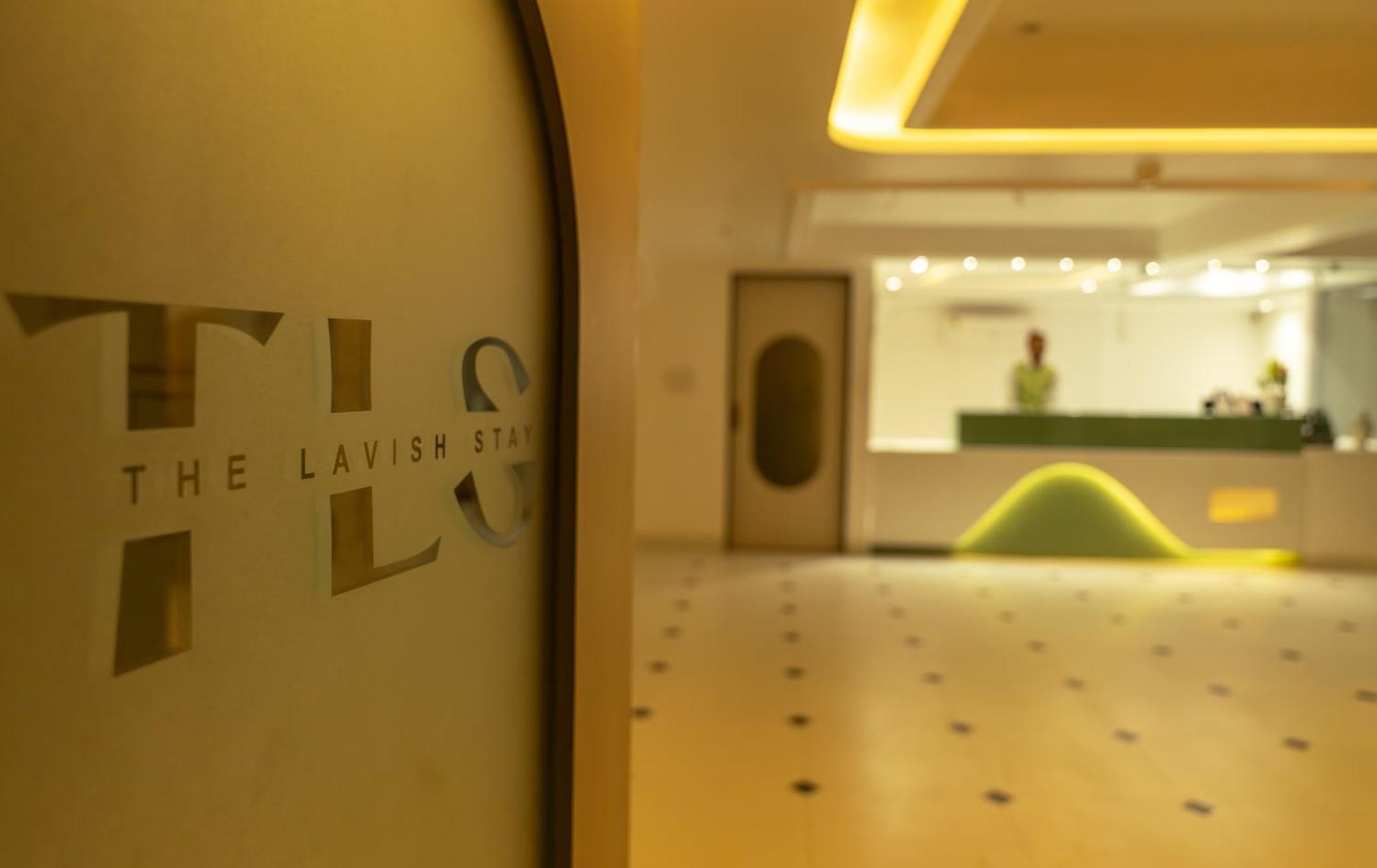 The Lavish Stay Varanasi Eksteriør bilde